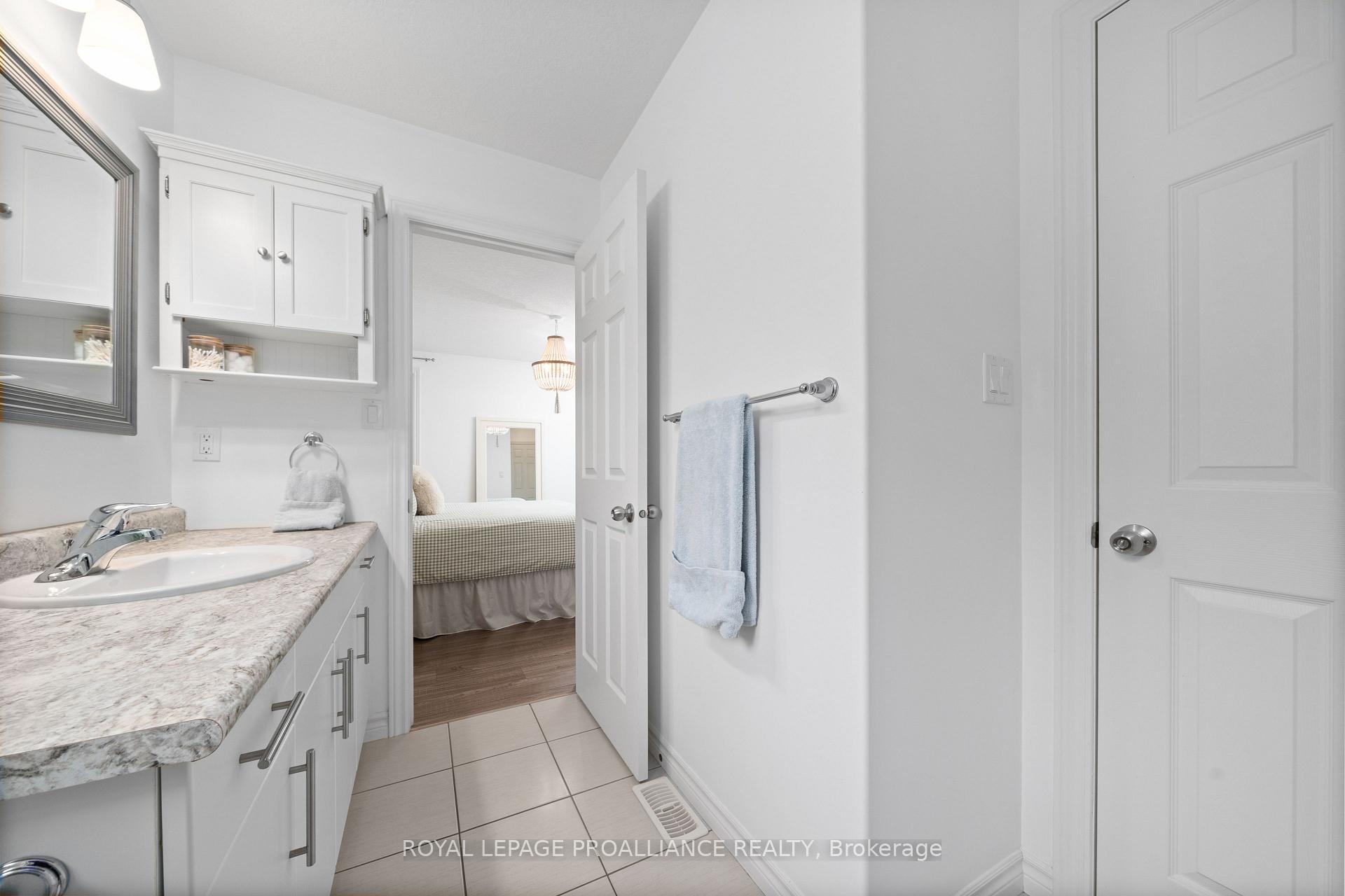 Photo 25 of 162 Greenhill Lane, Belleville, Belleville Ward — HOMEH