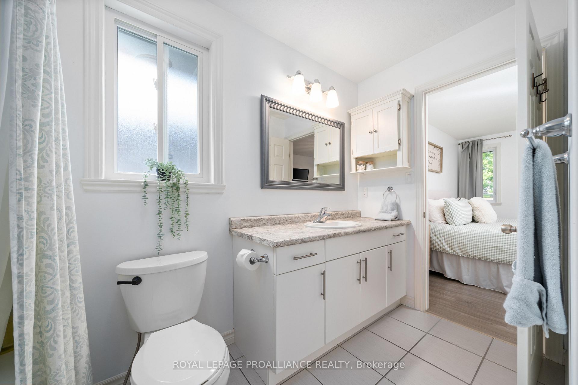 Photo 26 of 162 Greenhill Lane, Belleville, Belleville Ward — HOMEH