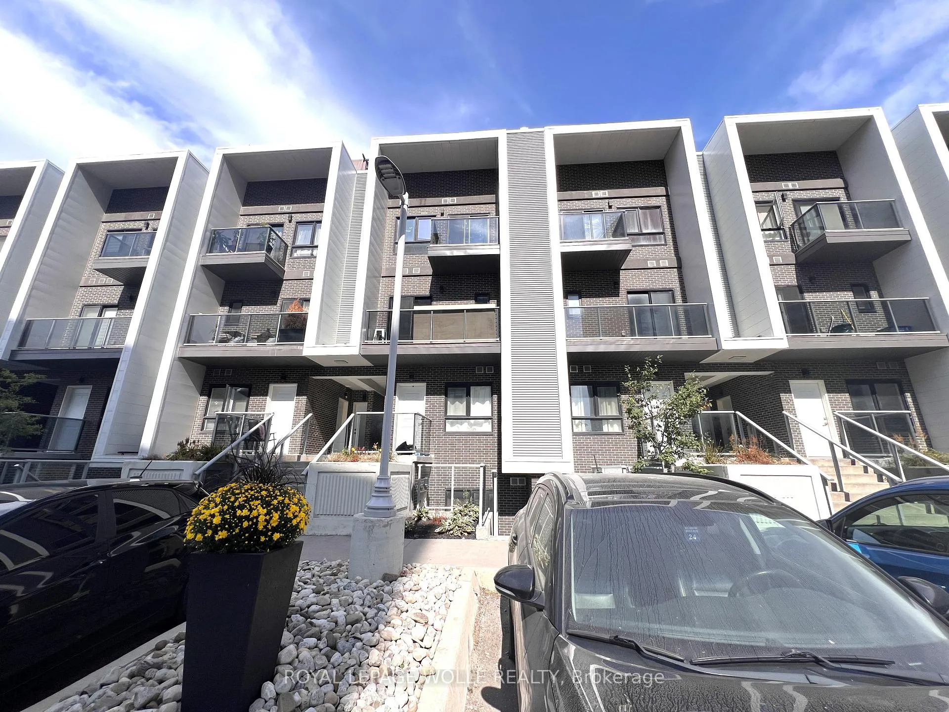 Photo 2 of Unit B19, 1430 Highland Road W, Kitchener — HOMEH