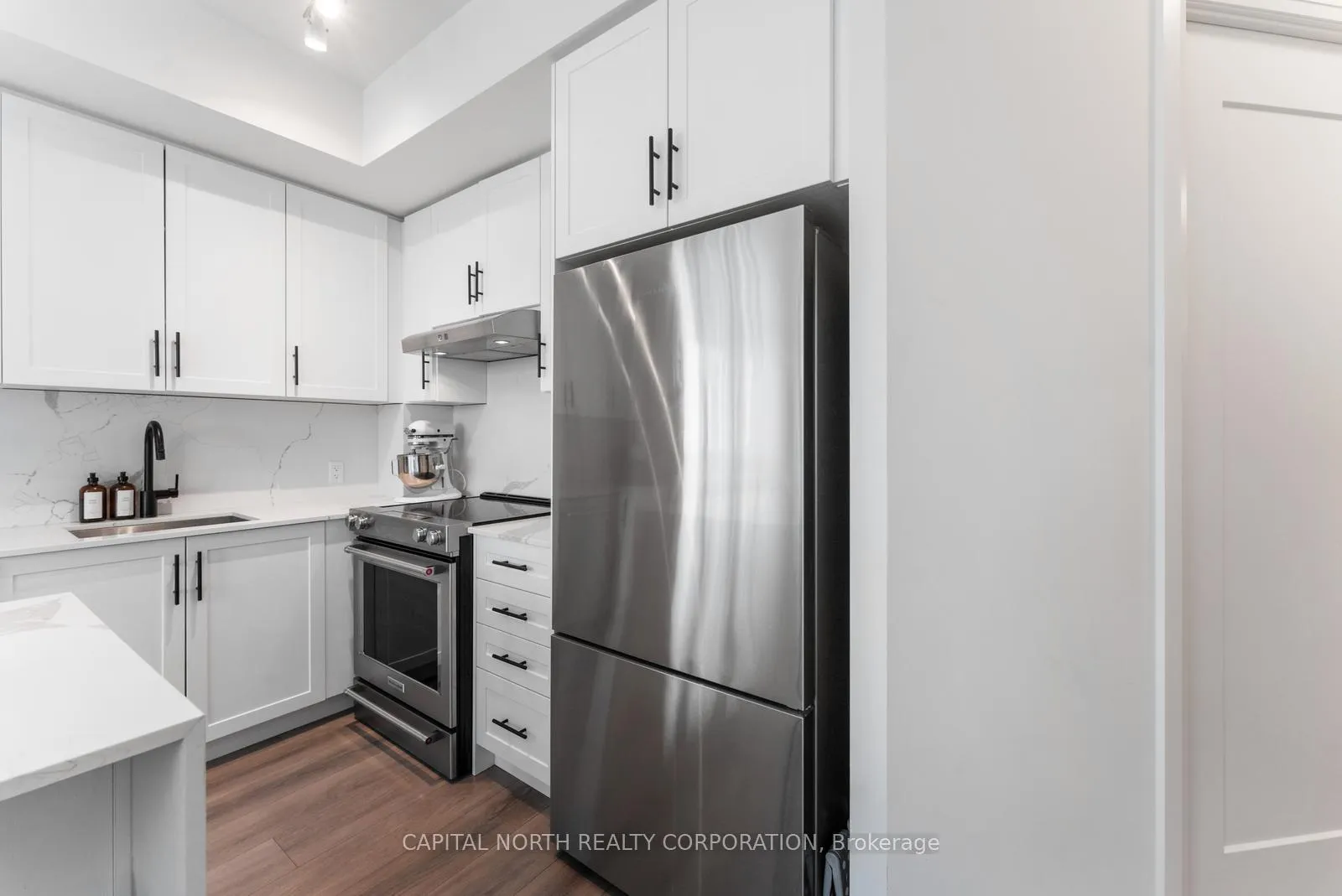 Photo 15 of Unit 1011, 9000 Jane Street, Vaughan, Vellore Village — HOMEH