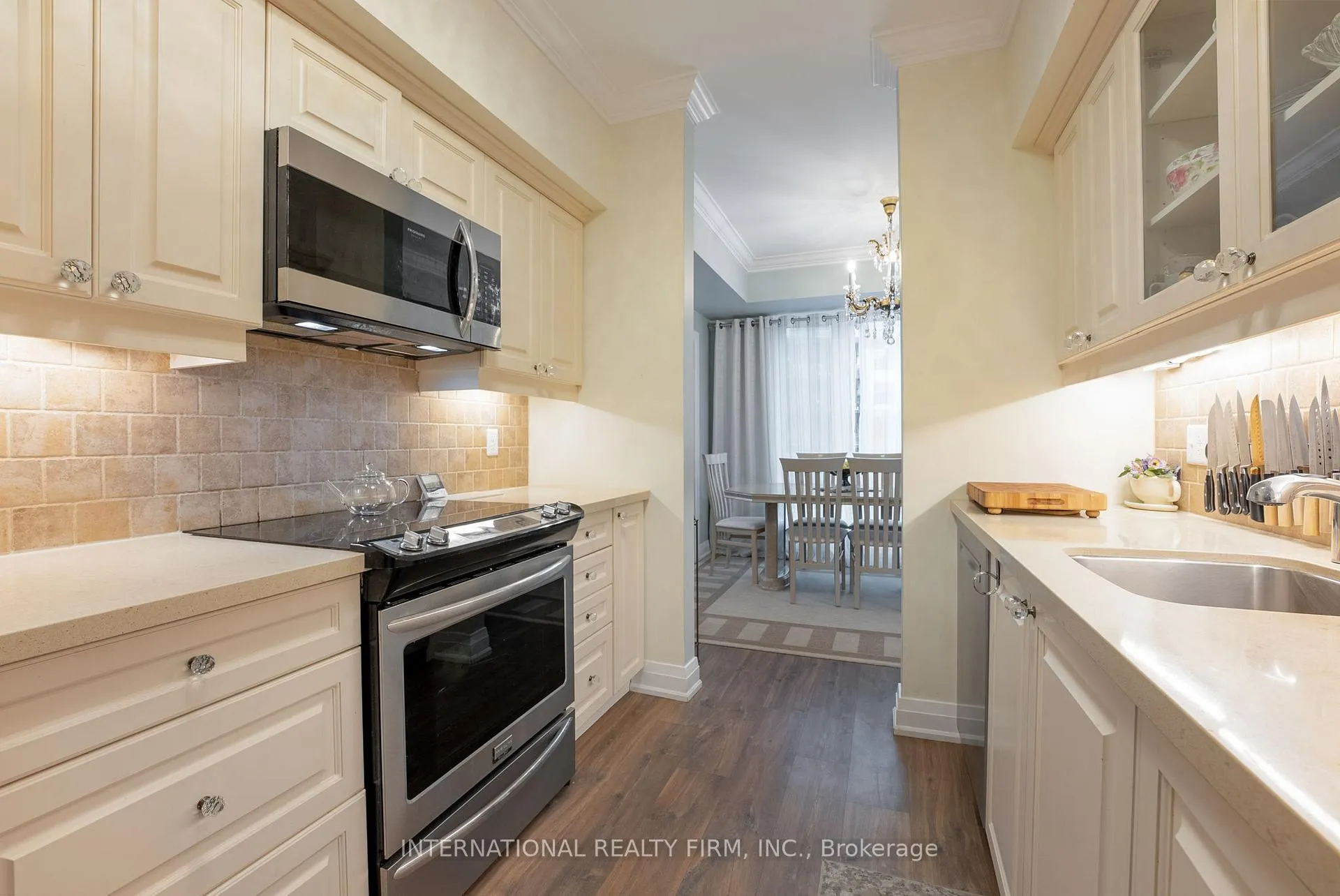 Photo 7 of Unit 202, 306 Essa Road, Barrie, 400 West — HOMEH