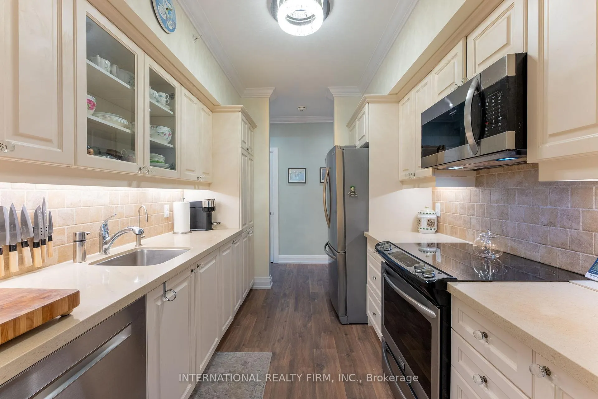Photo 8 of Unit 202, 306 Essa Road, Barrie, 400 West — HOMEH