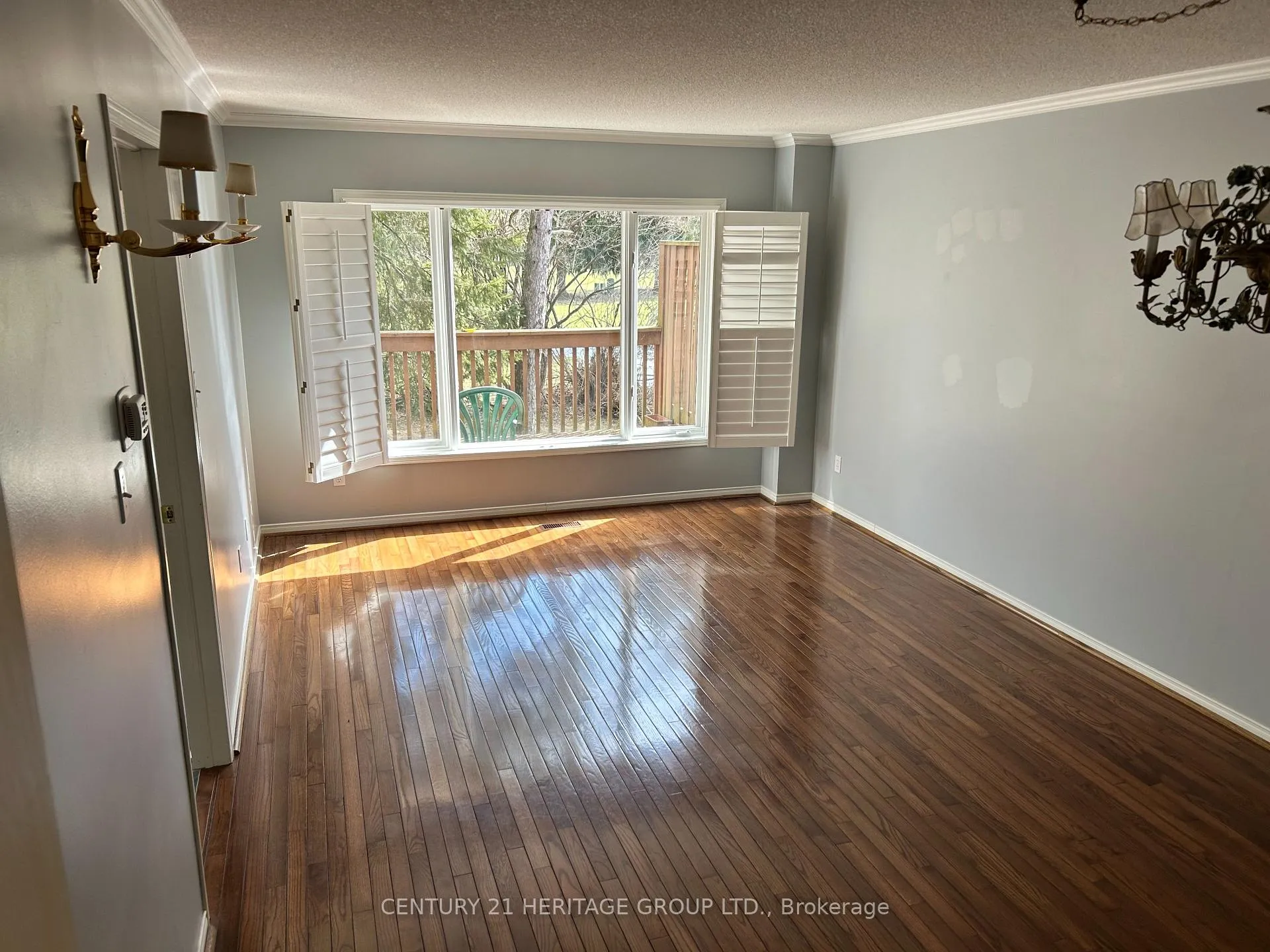 Photo 5 of 192 Green Briar Road, New Tecumseth, Alliston — HOMEH