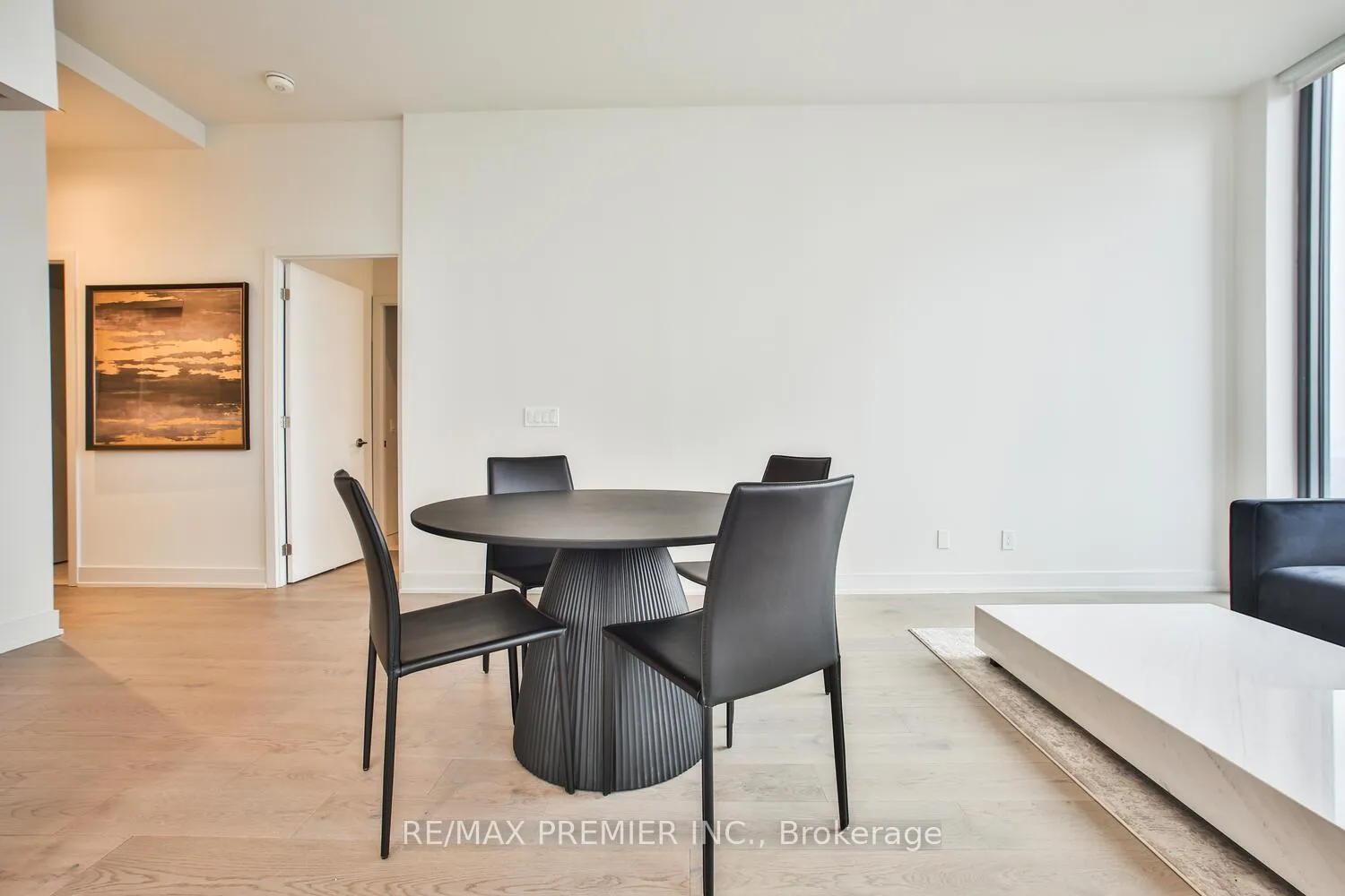 Photo 11 of Unit 5006, 8 Cumberland Street, Toronto, The Annex — HOMEH