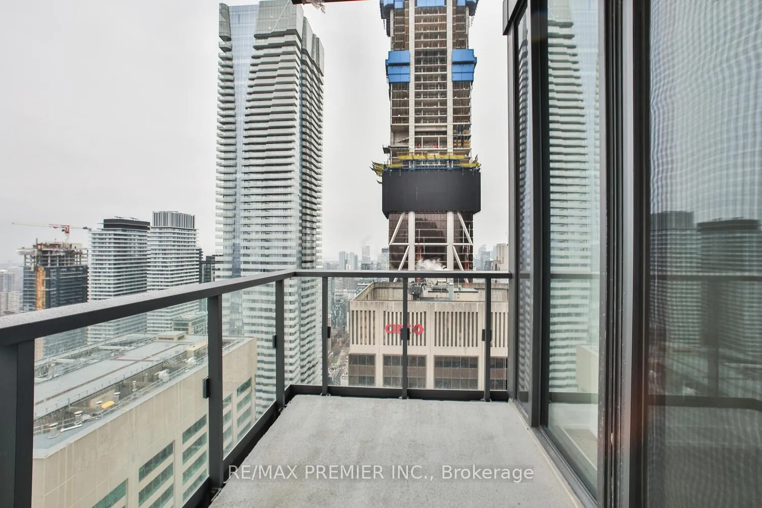 Photo 14 of Unit 5006, 8 Cumberland Street, Toronto, The Annex — HOMEH