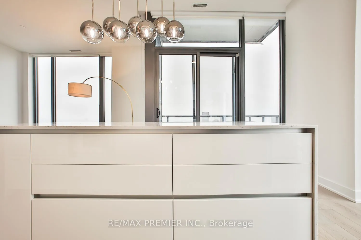 Photo 21 of Unit 5006, 8 Cumberland Street, Toronto, The Annex — HOMEH