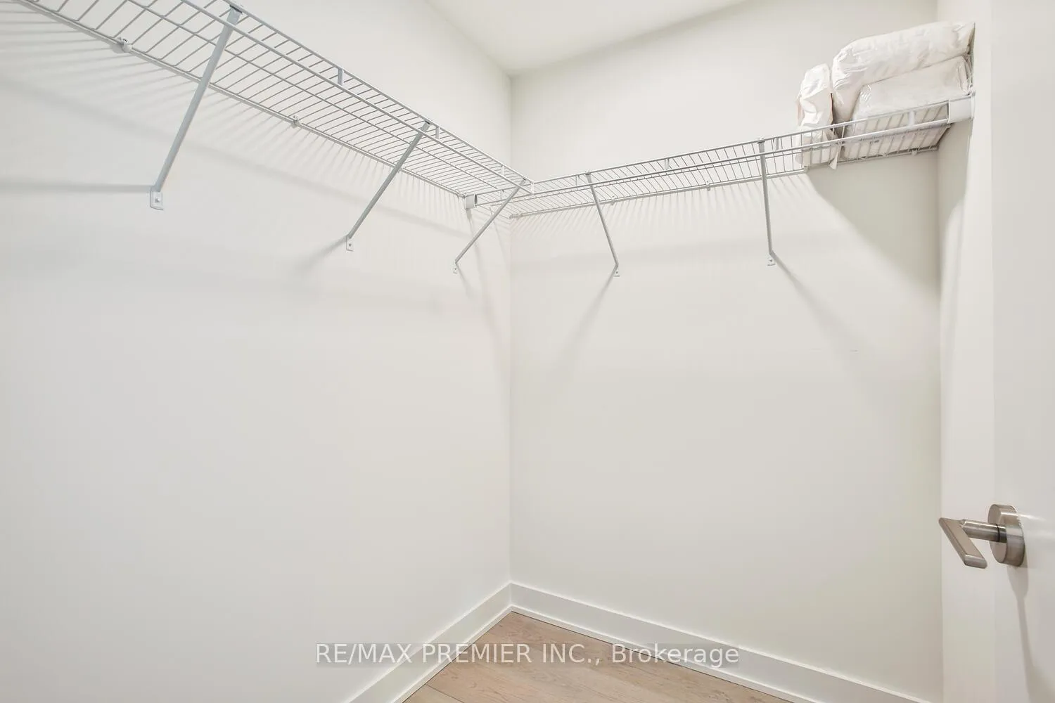 Photo 28 of Unit 5006, 8 Cumberland Street, Toronto, The Annex — HOMEH