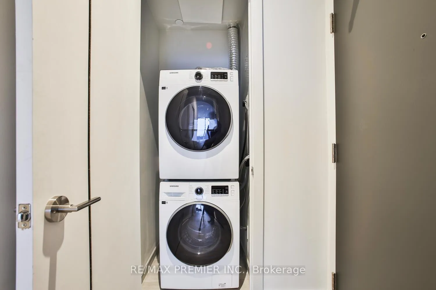 Photo 40 of Unit 5006, 8 Cumberland Street, Toronto, The Annex — HOMEH