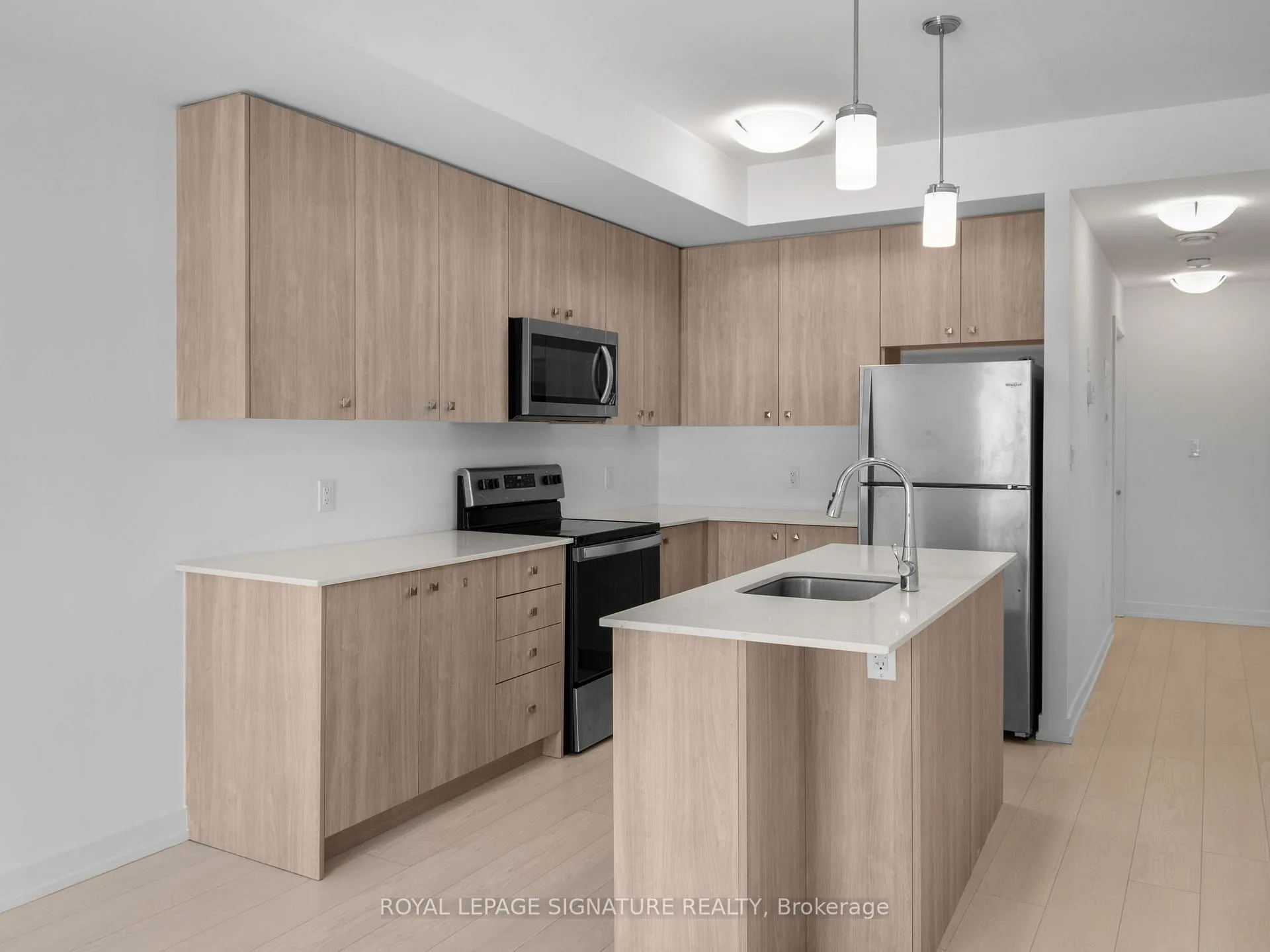 Photo 3 of Unit D10, 10 Palace Street N, Kitchener — HOMEH