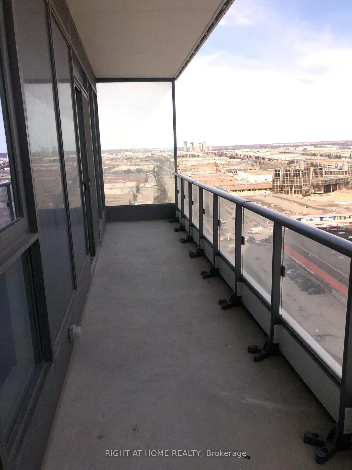 Photo 9 of Unit 1502, 950 Portage Parkway, Vaughan, Vaughan Corporate Centre — HOMEH