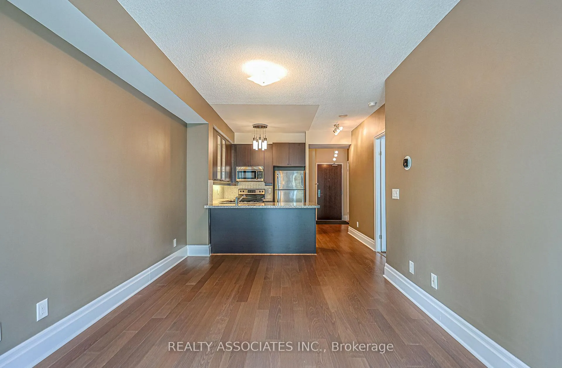 Photo 9 of Unit 706, 131 Upper Duke Crescent, Markham, Unionville — HOMEH