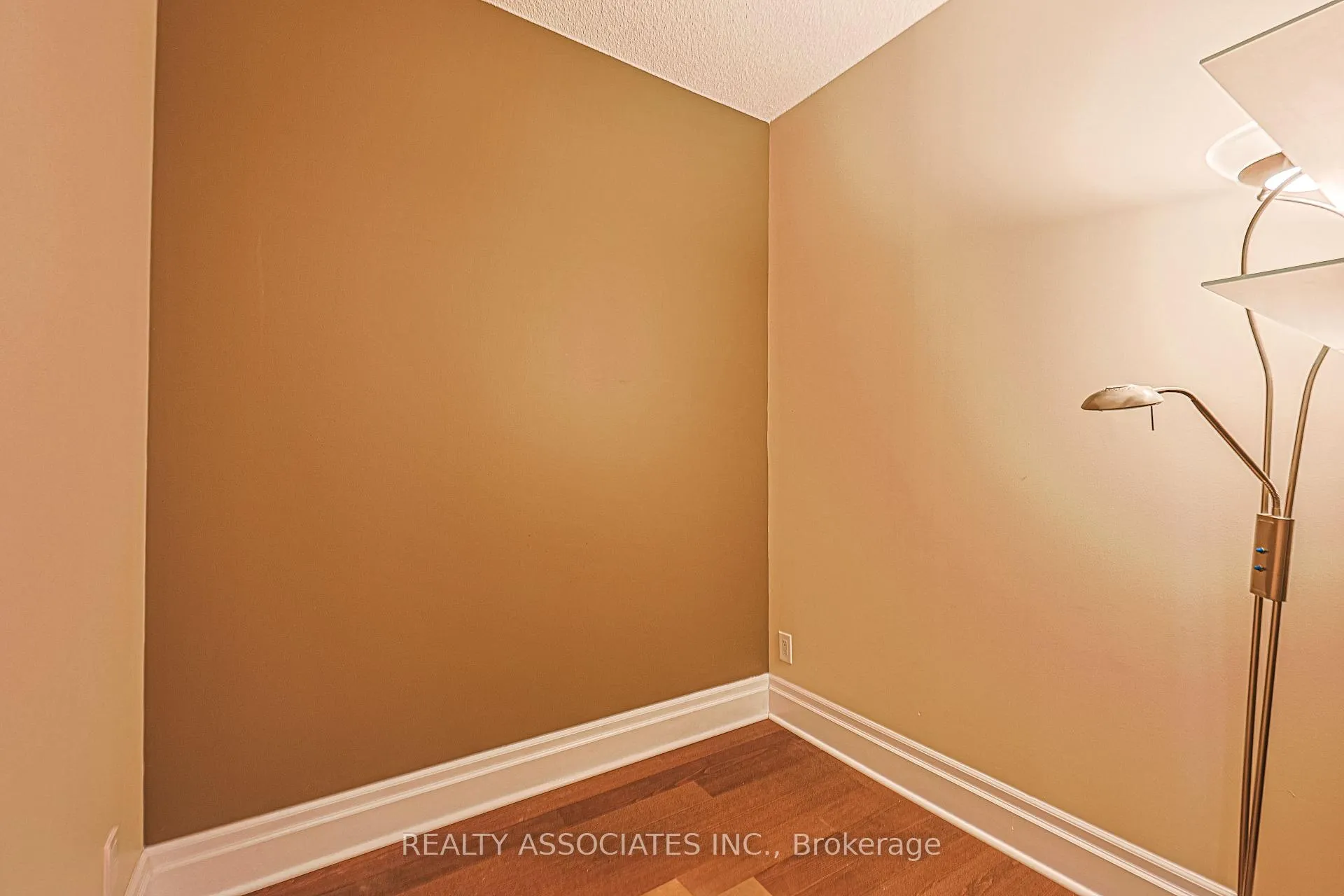 Photo 15 of Unit 706, 131 Upper Duke Crescent, Markham, Unionville — HOMEH