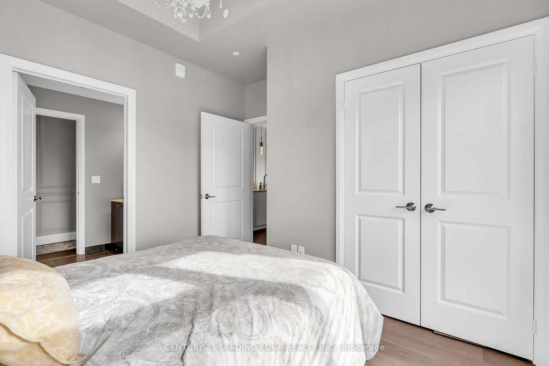 Photo 19 of Unit 406, 555 William Graham Drive, Aurora, Rural Aurora — HOMEH