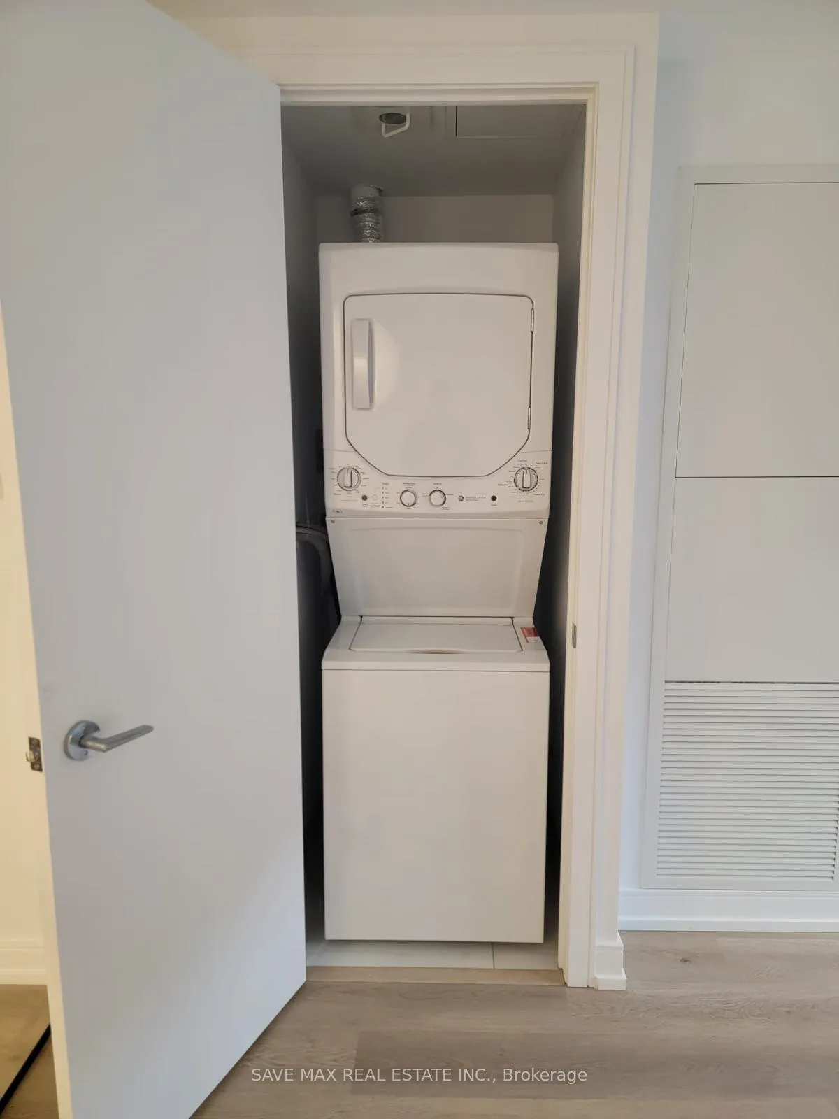 Photo 6 of Unit 303, 1 Jarvis Street, Hamilton, Beasley — HOMEH