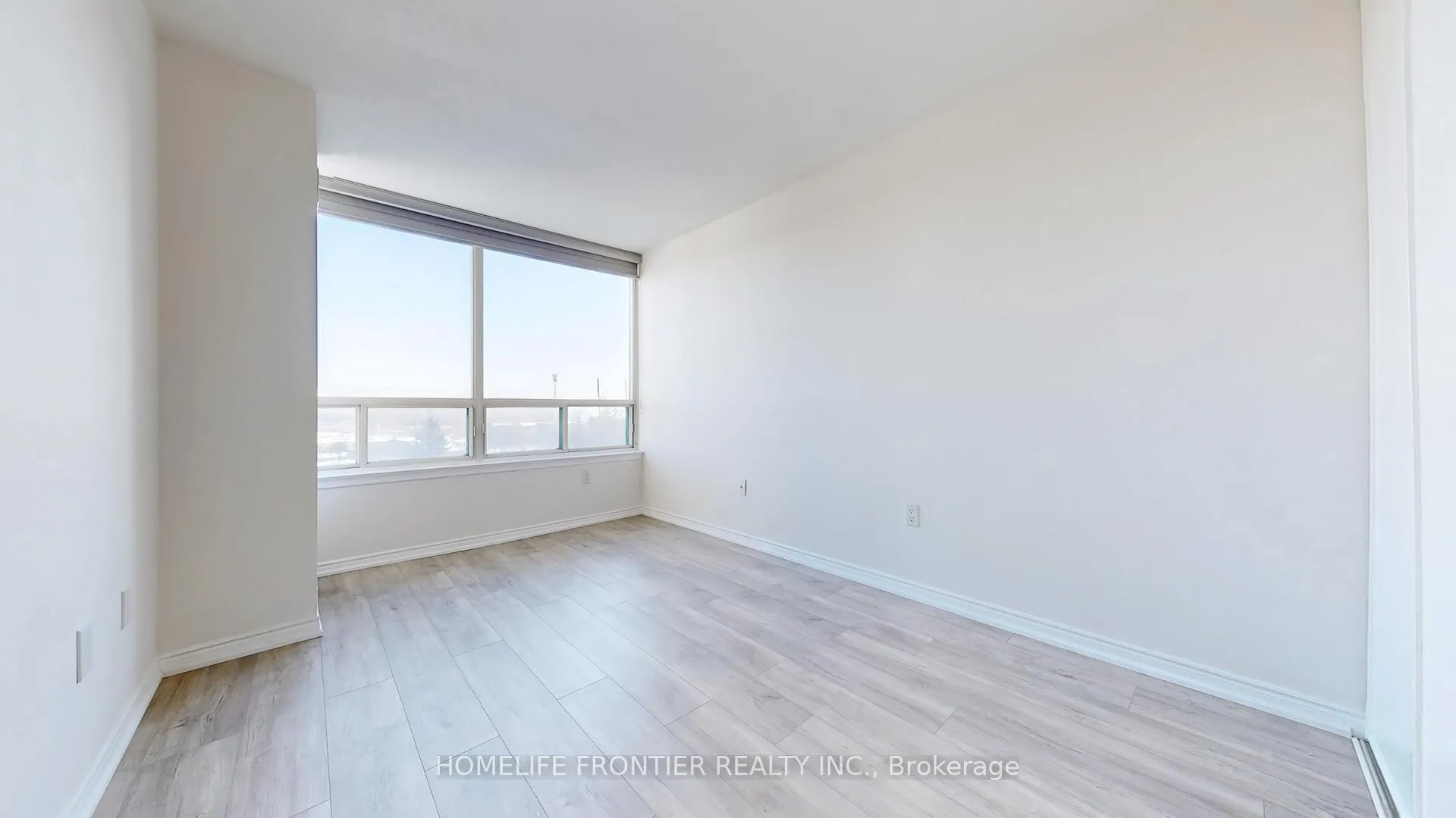 Photo 12 of Unit 605, 7250 Yonge Street, Vaughan, Crestwood-Springfarm-Yorkhill — HOMEH