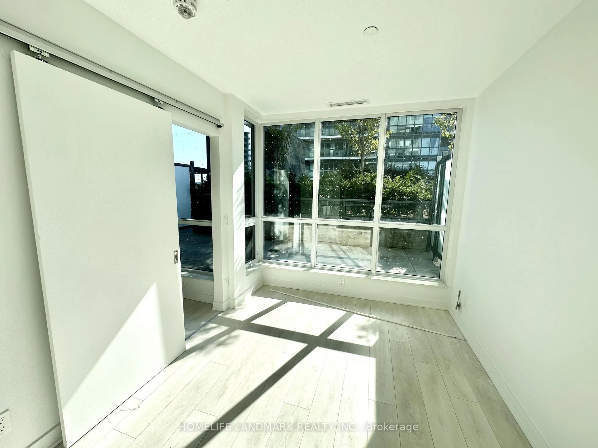 Photo 4 of Unit 408, 6 Sonic Way S, Toronto, Flemingdon Park — HOMEH