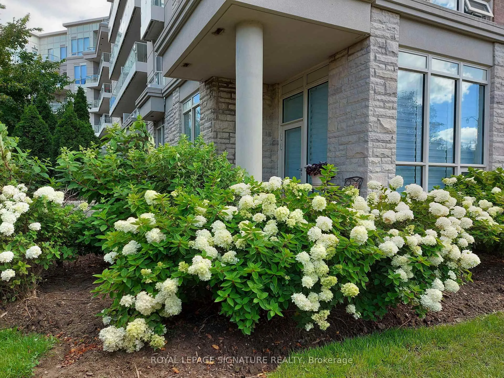 Photo 41 of Unit 215, 9 Stollery Pond Crescent, Markham, Angus Glen — HOMEH