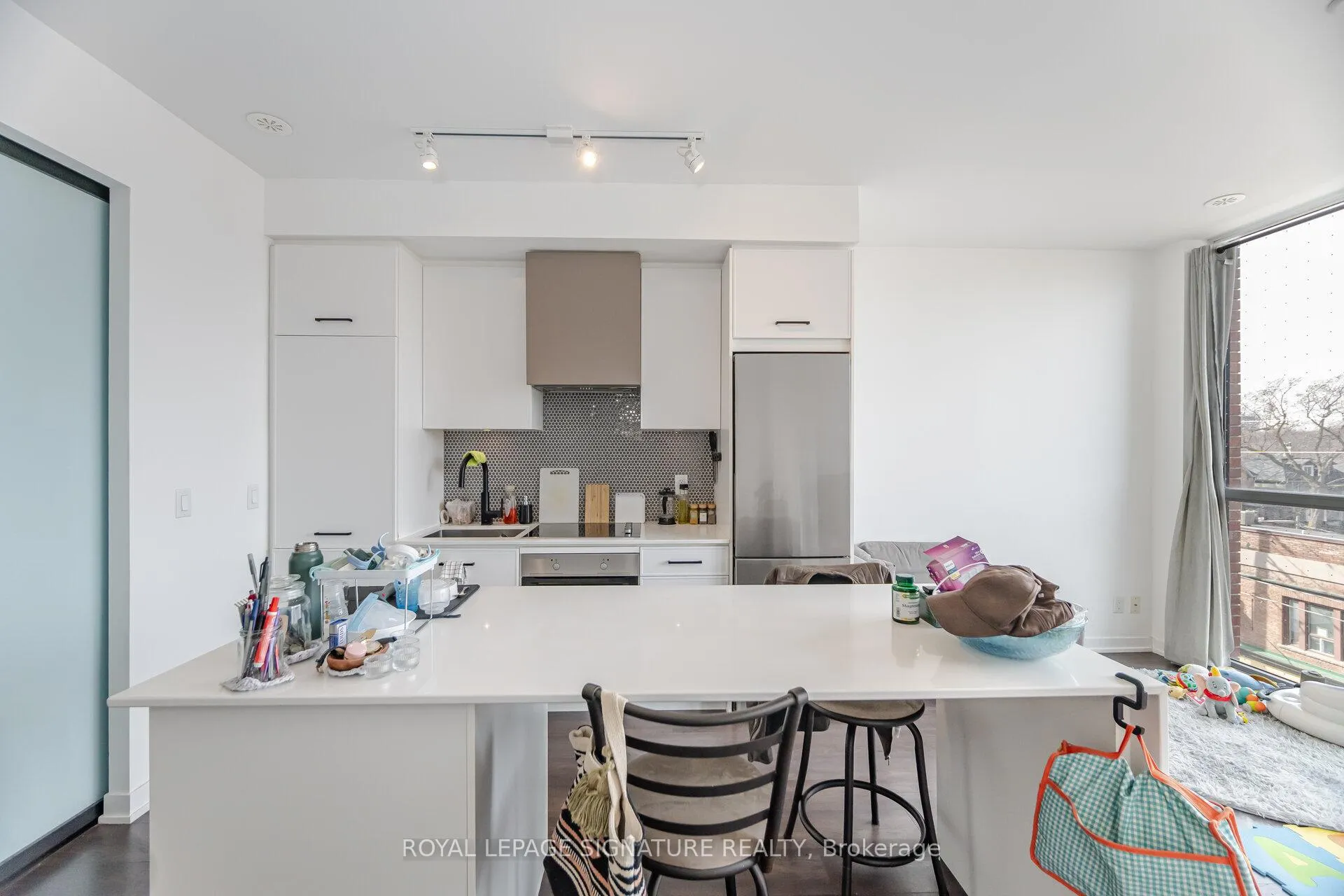Photo 11 of Unit 407, 899 Queen Street E, Toronto, South Riverdale — HOMEH