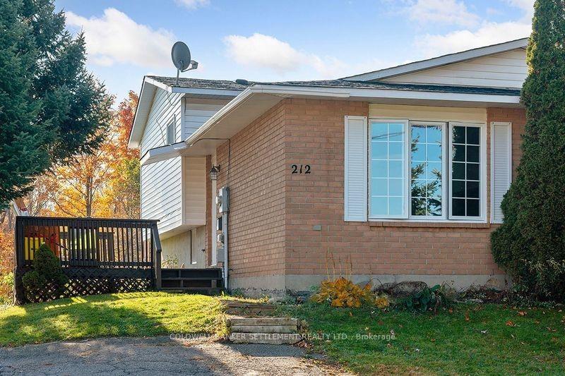 Photo 2 of 212 Nelson Street E, Carleton Place — HOMEH