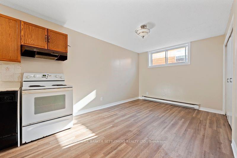 Photo 11 of 212 Nelson Street E, Carleton Place — HOMEH