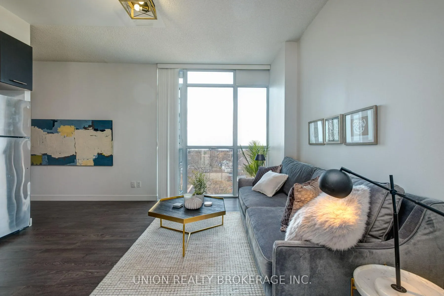 Photo 4 of Unit 802, 2055 Danforth Avenue, Toronto, Woodbine Corridor — HOMEH