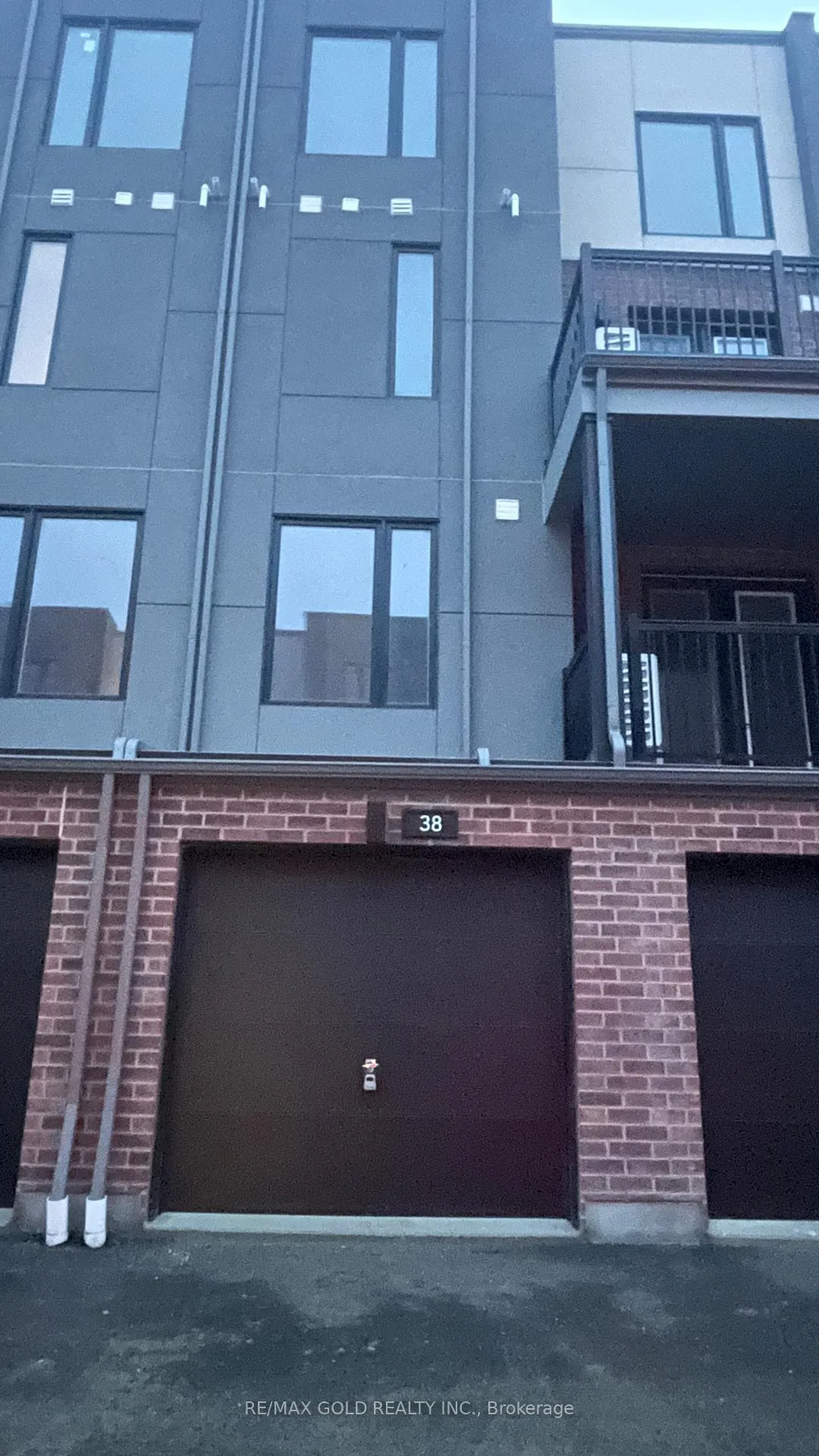 Front of Unit 38, 99 Roger Street