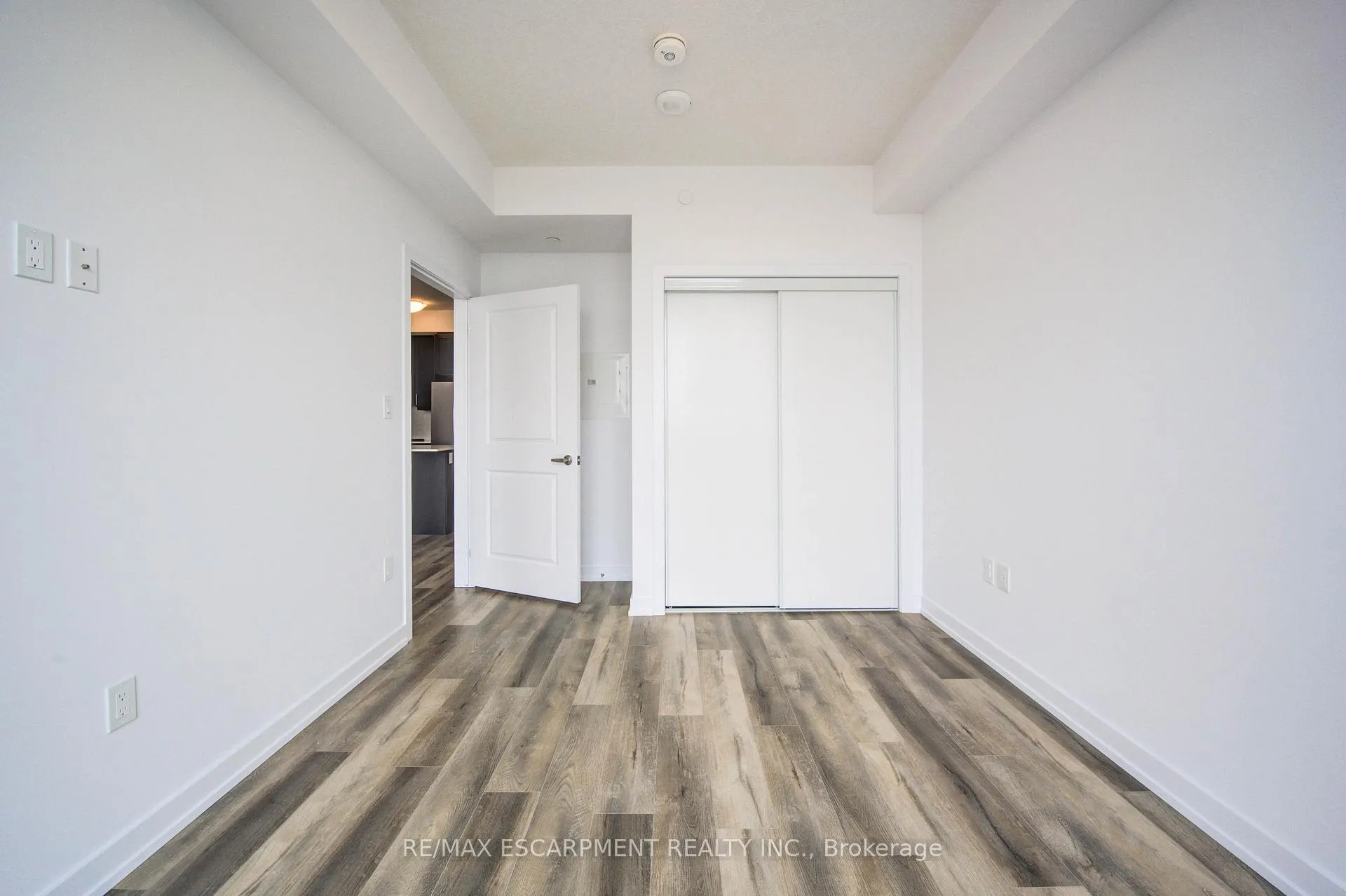 Photo 18 of Unit 435, 10 Mallard Trail E, Hamilton, Waterdown — HOMEH