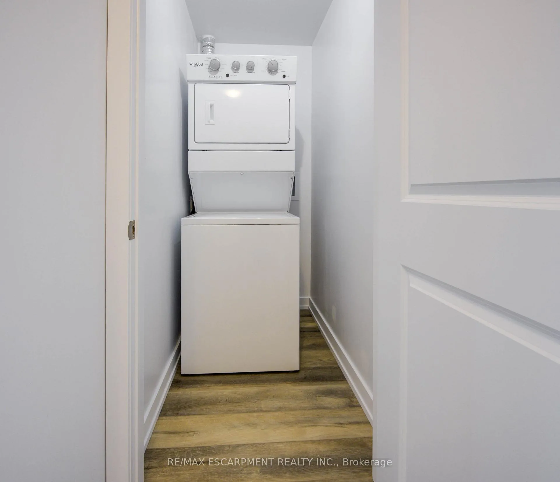 Photo 21 of Unit 435, 10 Mallard Trail E, Hamilton, Waterdown — HOMEH
