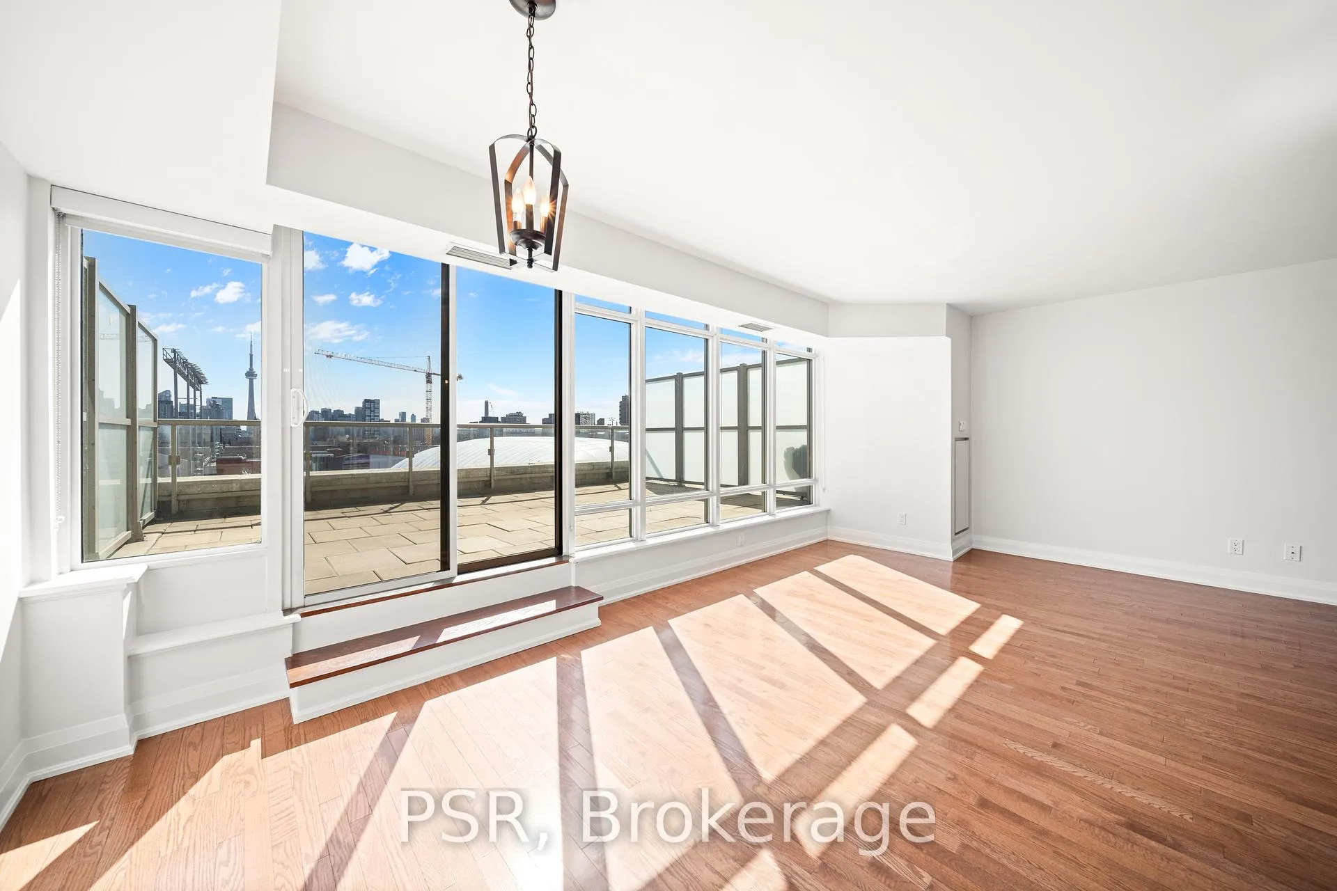 Photo 4 of Unit 508, 1 Bedford Road, Toronto, The Annex — HOMEH