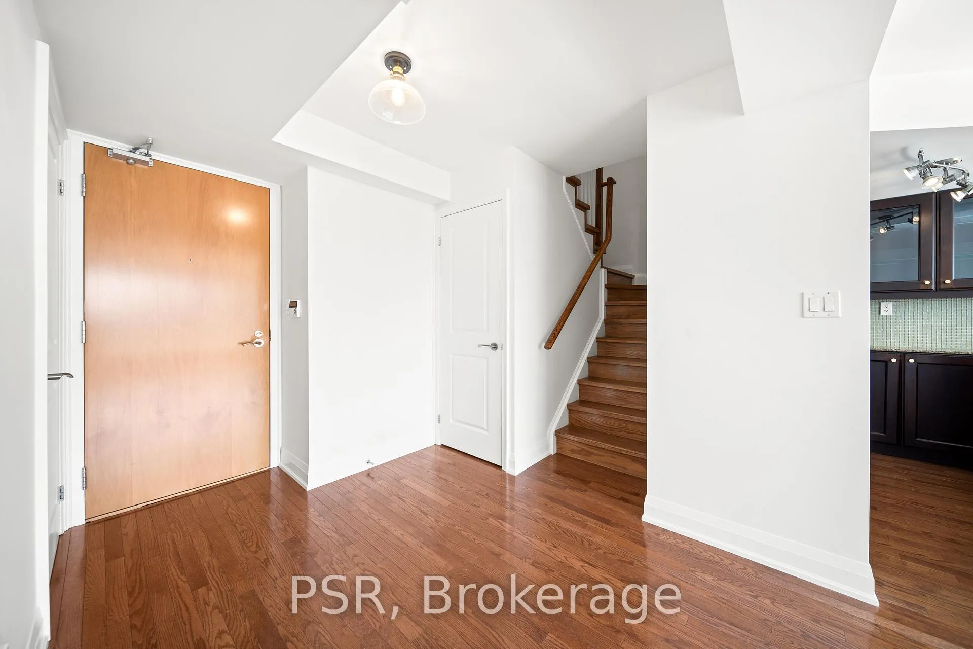 Photo 10 of Unit 508, 1 Bedford Road, Toronto, The Annex — HOMEH