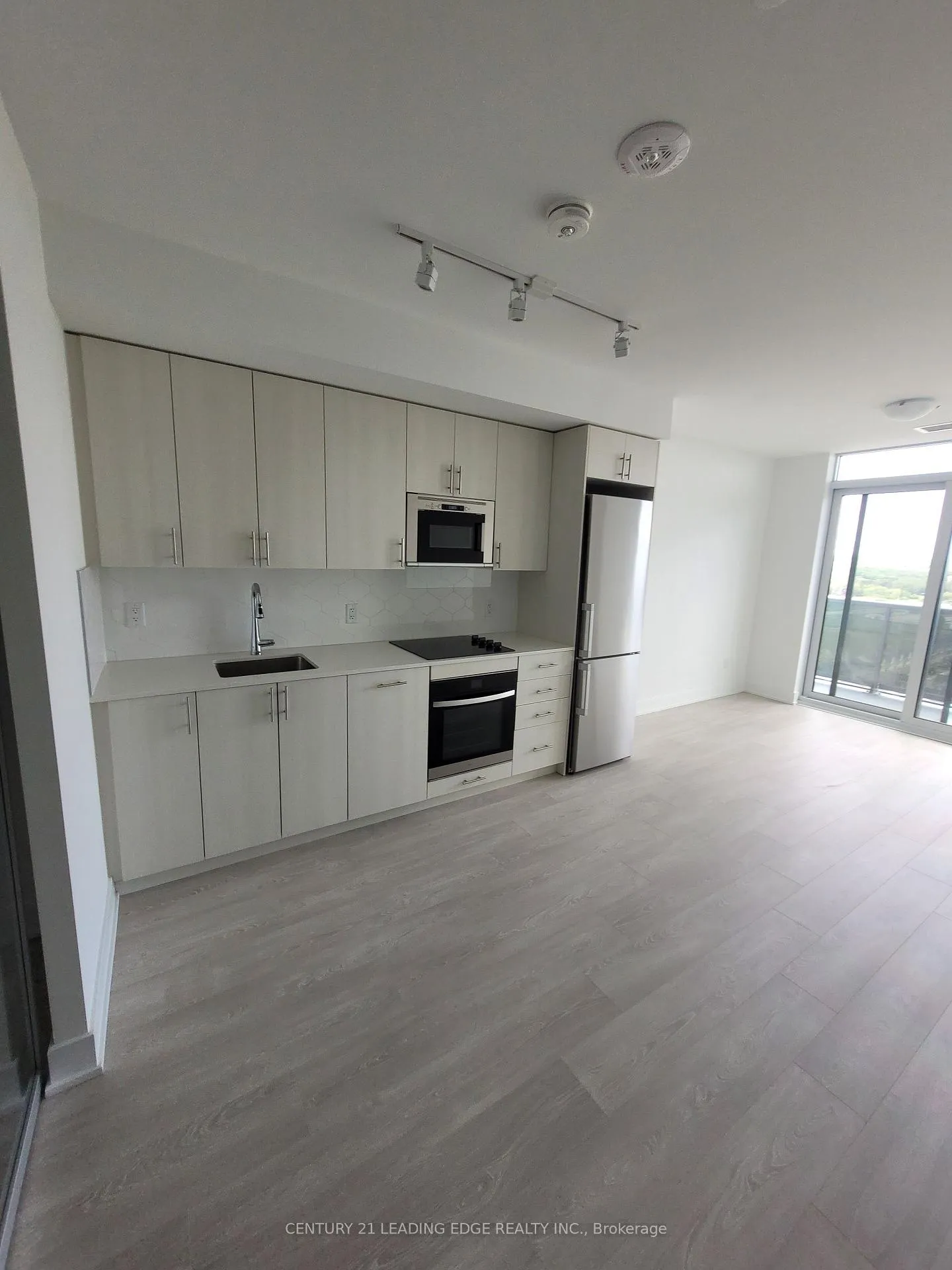 Photo 7 of Unit 1902, 2545 Simcoe Street N, Oshawa, Windfields — HOMEH