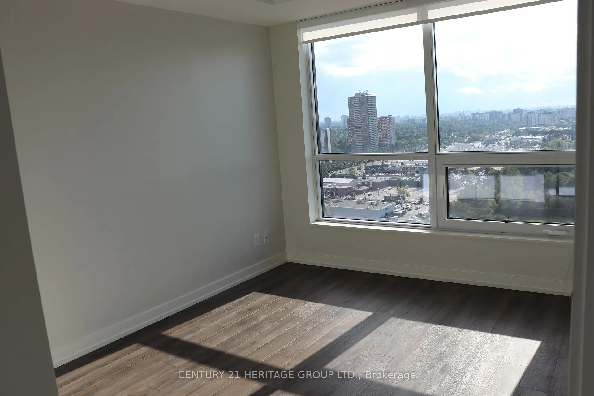 Photo 6 of Unit 2109, 1 Grandview Avenue, Markham, Thornhill — HOMEH