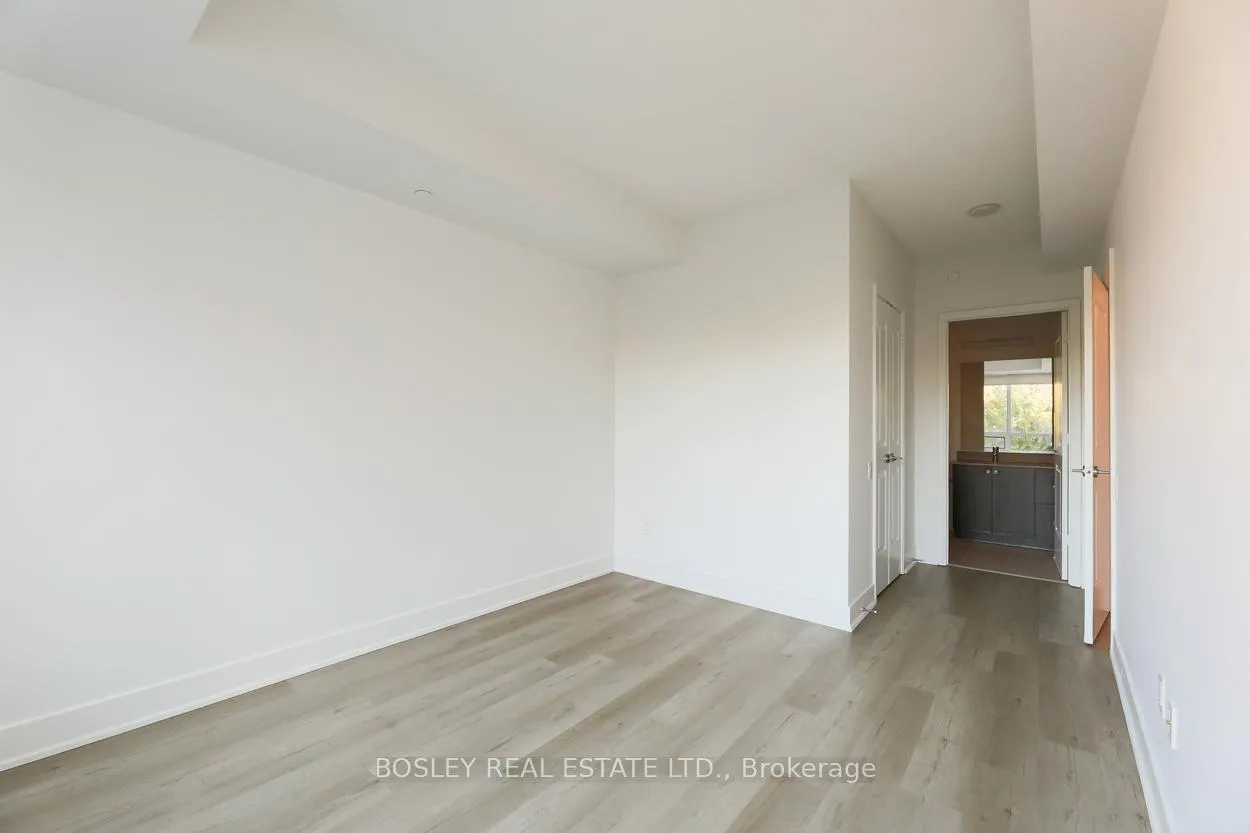 Photo 19 of Unit 407, 7608 Yonge Street, Vaughan, Crestwood-Springfarm-Yorkhill — HOMEH