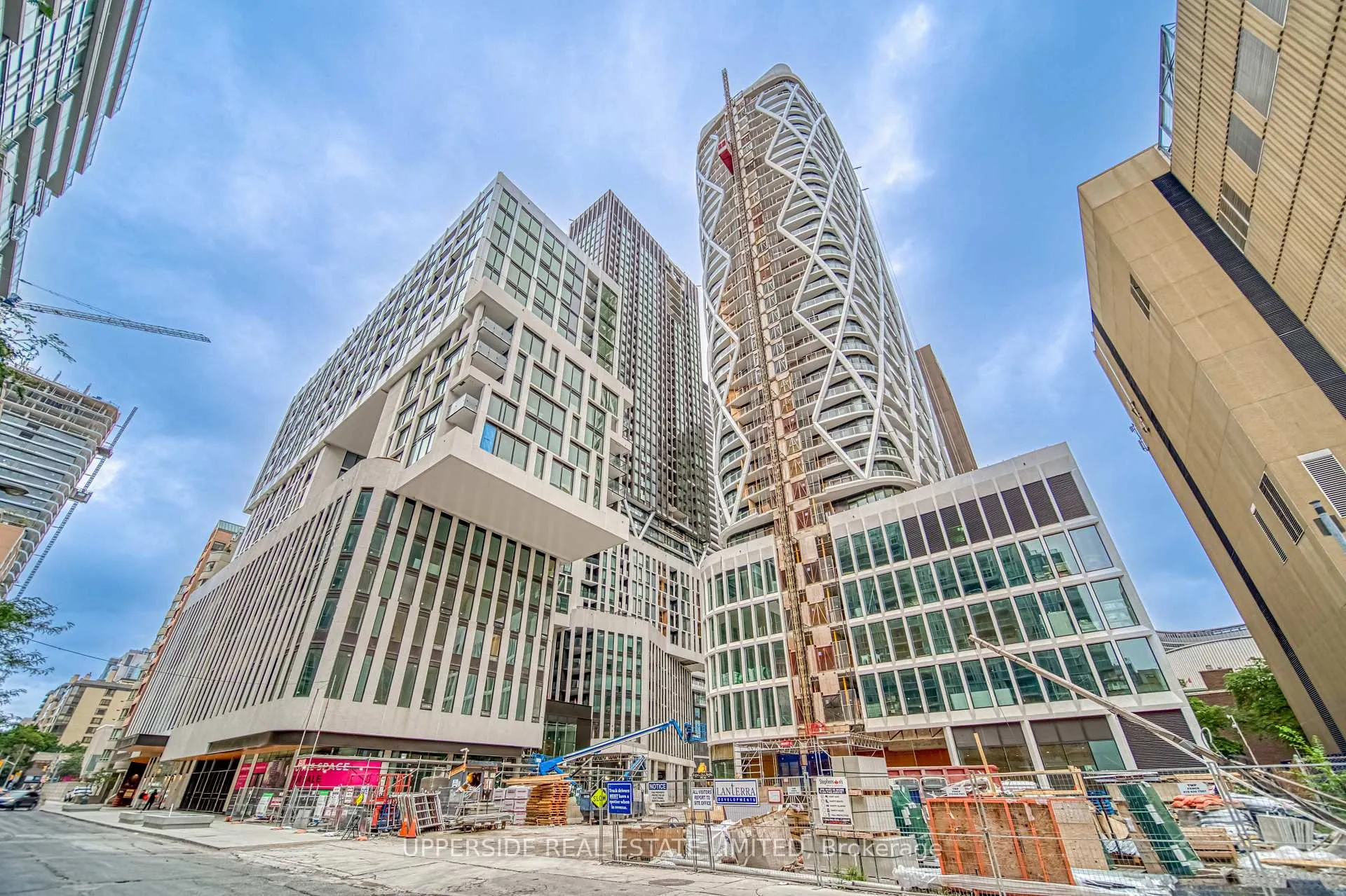 Front of Unit 2003, 238 Simcoe Street