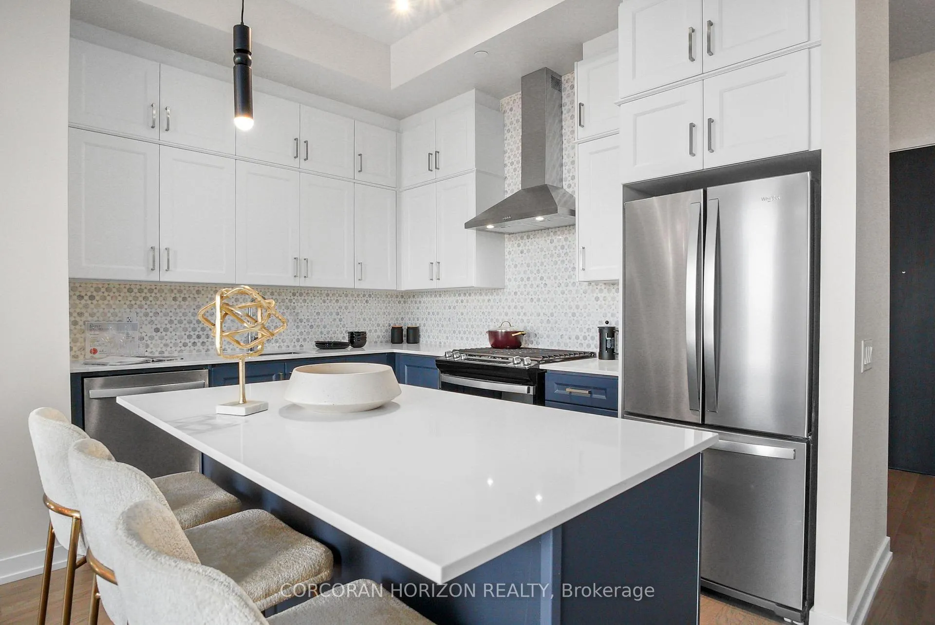 Photo 6 of Unit 423, 55 Duke Street W, Kitchener — HOMEH