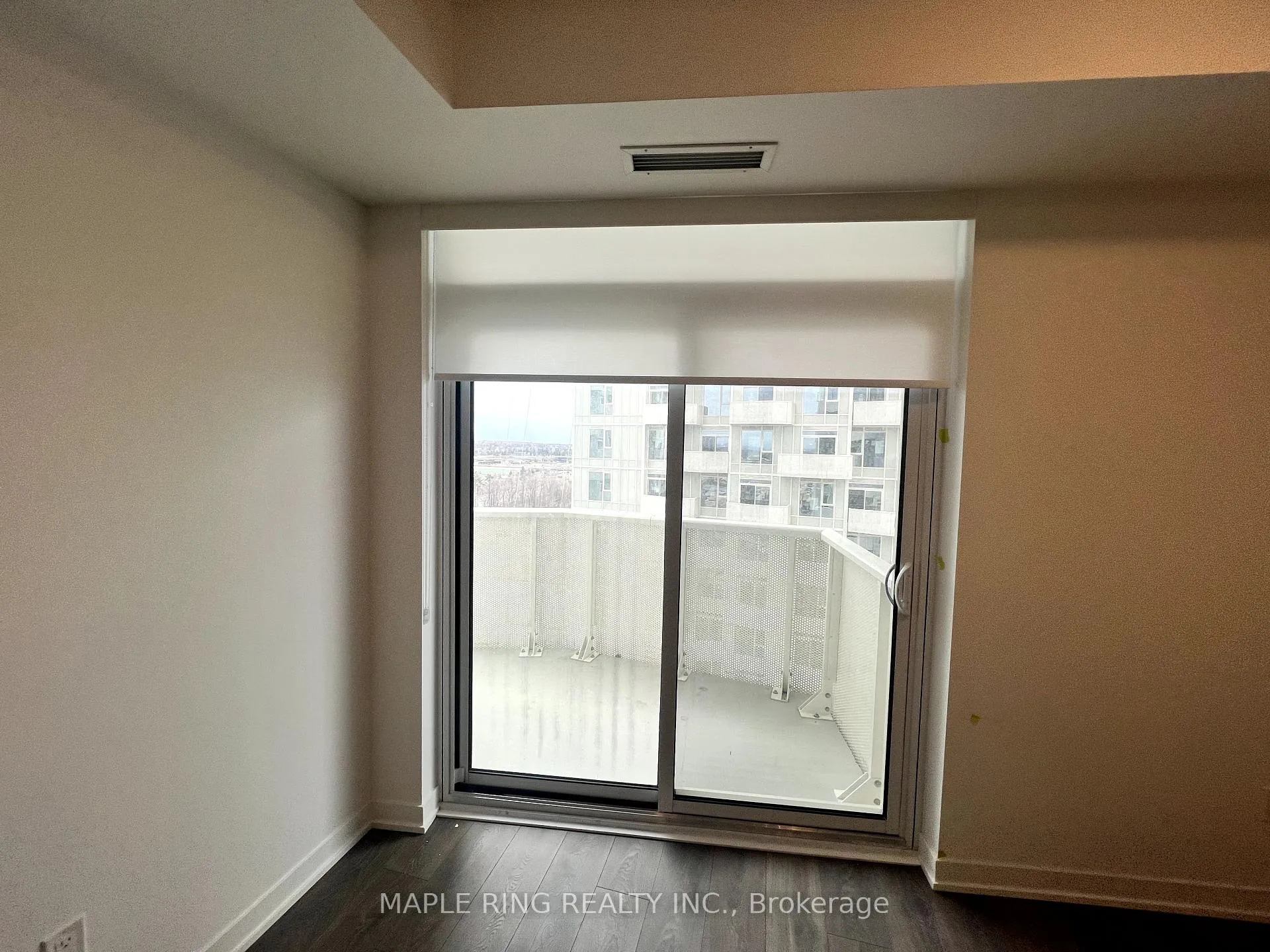 Photo 11 of Unit 1215, 10 Abeja Street, Vaughan, Concord — HOMEH