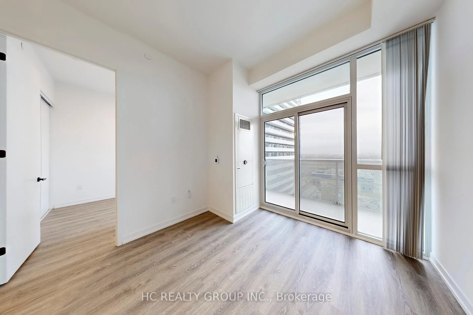 Photo 4 of Unit 2710, 8 Interchange Way, Vaughan, Vaughan Corporate Centre — HOMEH