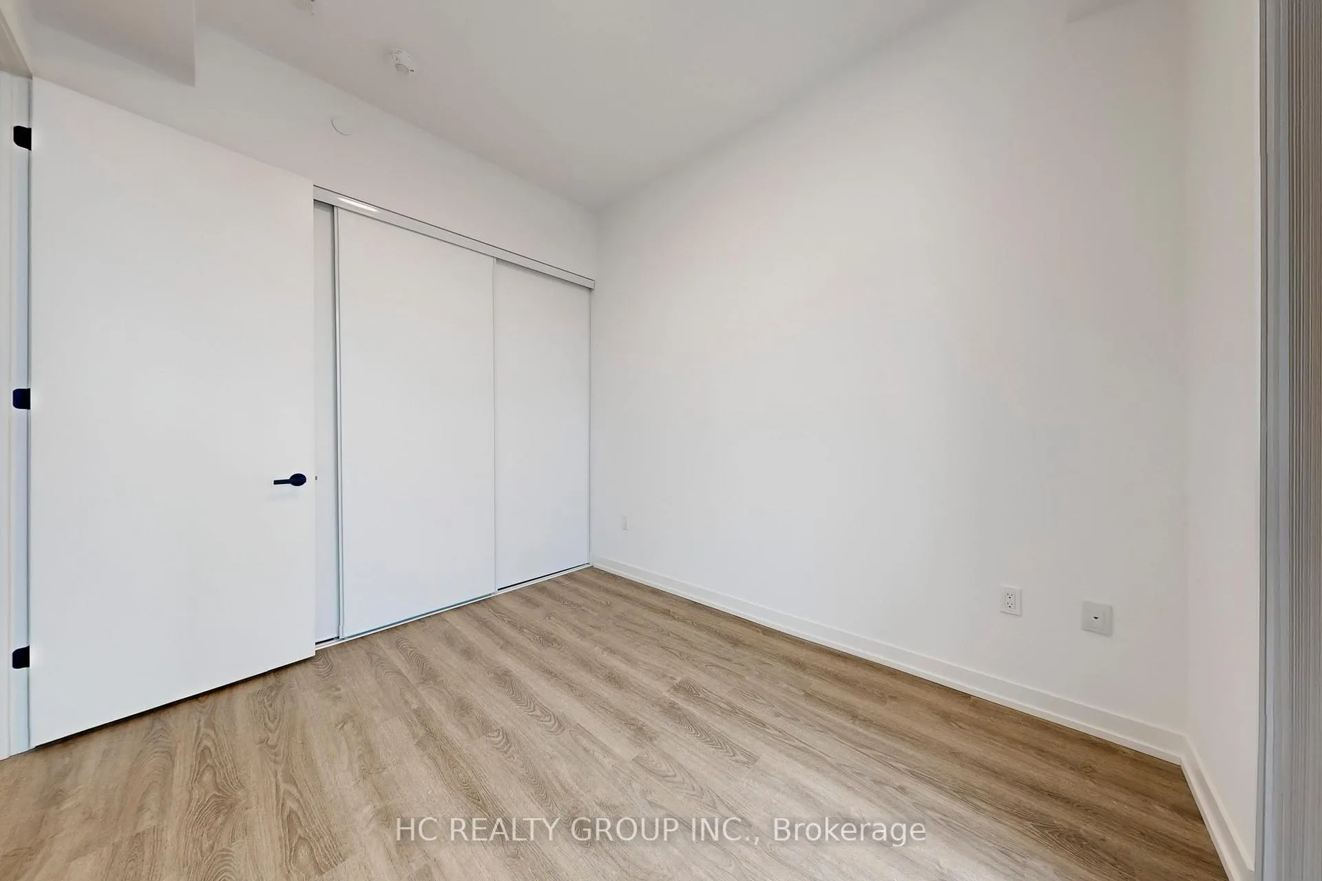 Photo 10 of Unit 2710, 8 Interchange Way, Vaughan, Vaughan Corporate Centre — HOMEH