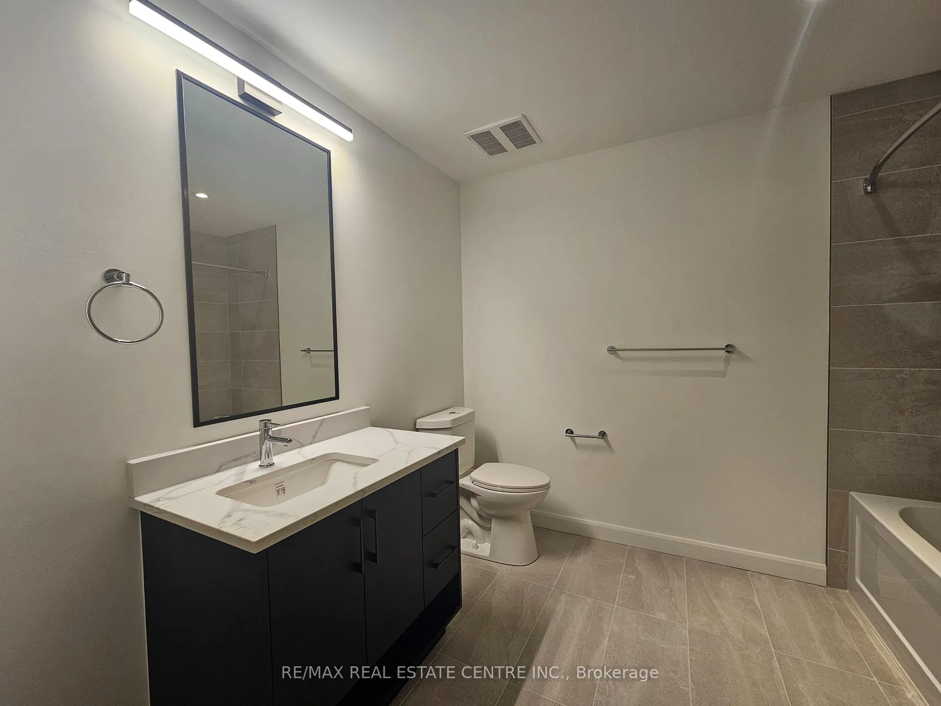 Photo 14 of Unit 1705, 741 King Street W, Kitchener, KW Hospital — HOMEH