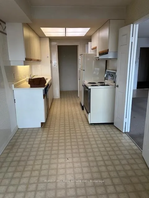 Photo 8 of Unit 1106, 3000 Bathurst Street, Toronto, Englemount-Lawrence — HOMEH