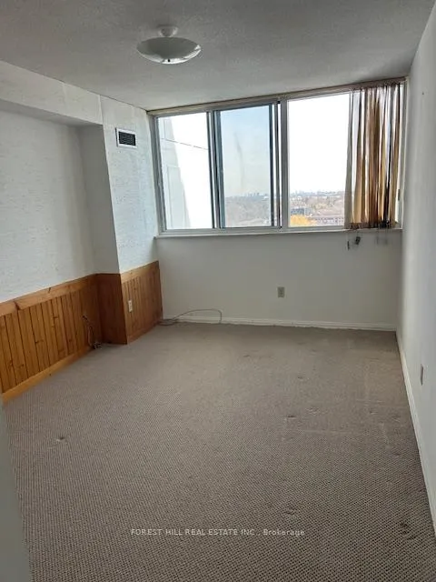 Photo 12 of Unit 1106, 3000 Bathurst Street, Toronto, Englemount-Lawrence — HOMEH