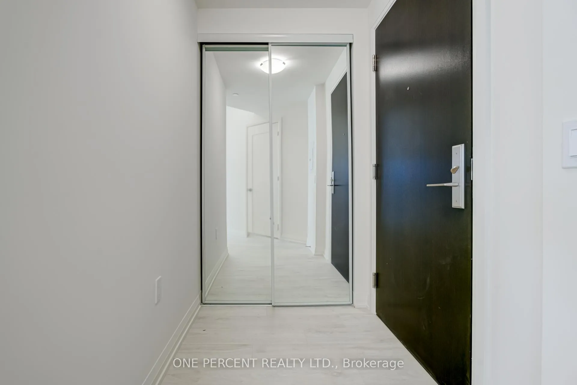 Photo 3 of Unit 1121, 9000 Jane Street, Vaughan, Concord — HOMEH