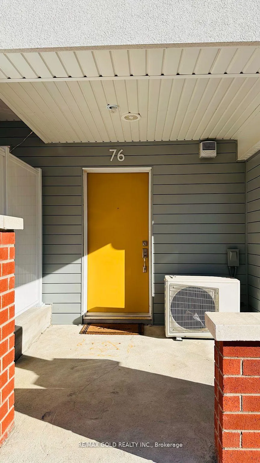 Photo 2 of 76 Progress Crescent, Kitchener — HOMEH