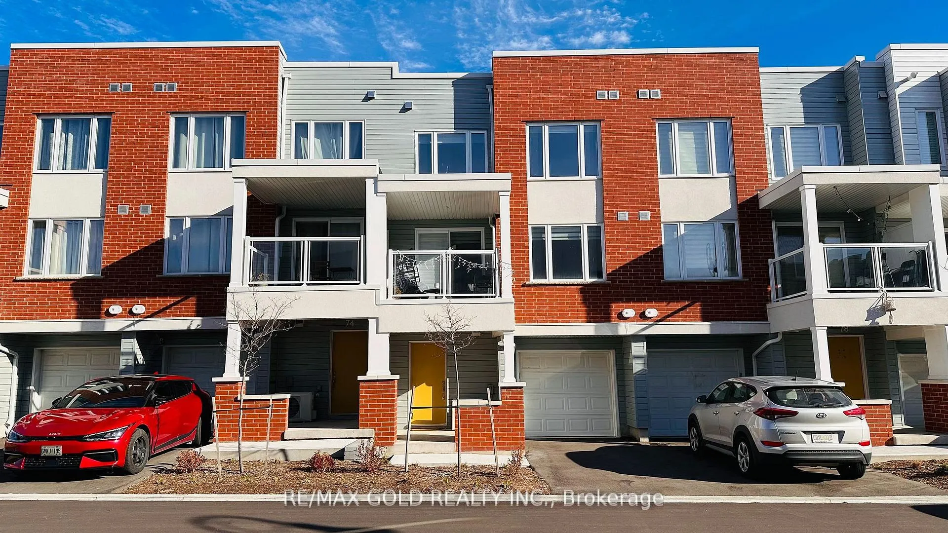Photo 3 of 76 Progress Crescent, Kitchener — HOMEH