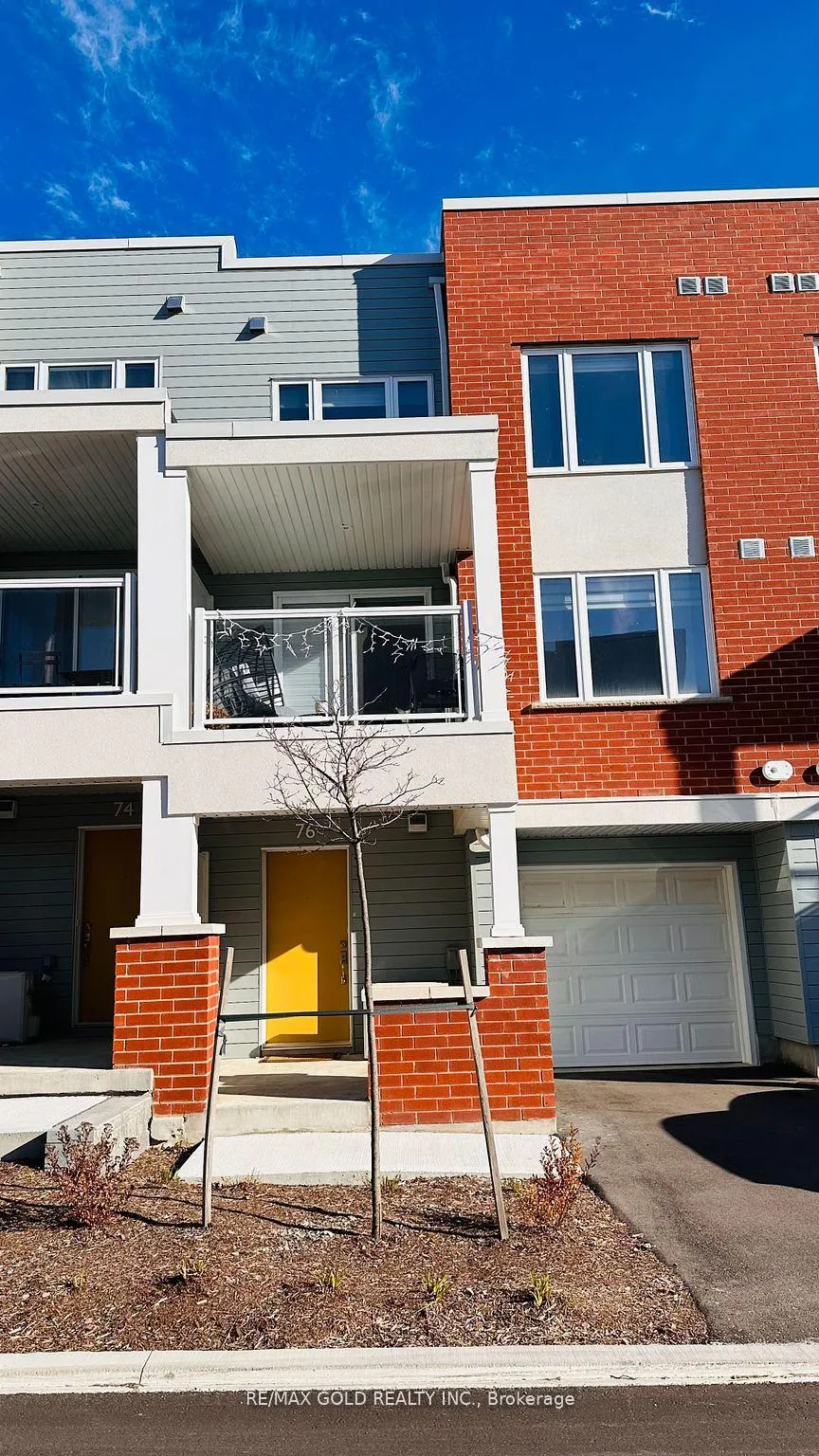 Photo 4 of 76 Progress Crescent, Kitchener — HOMEH