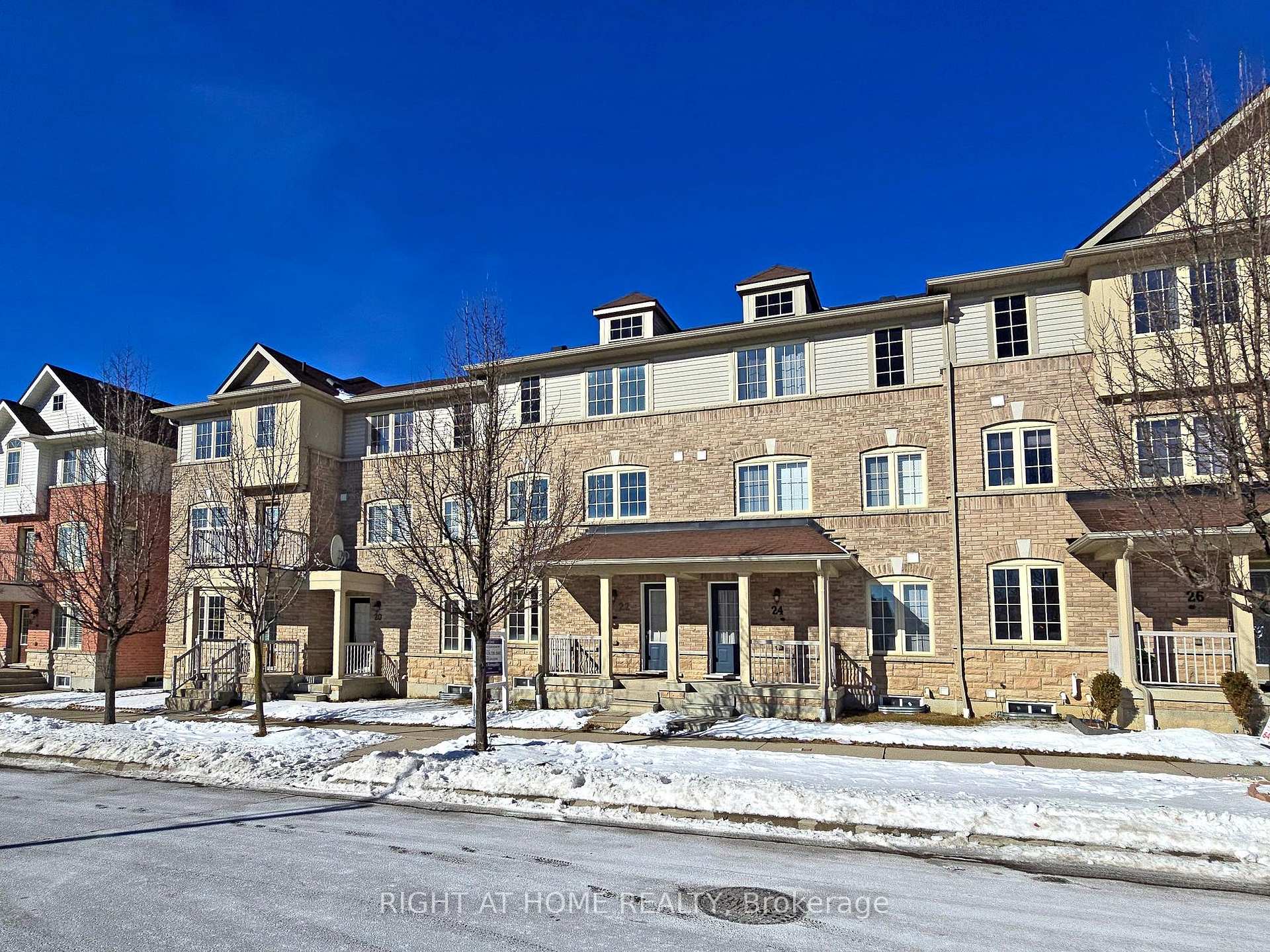 Photo 1 of 22 Barnham Street, Ajax, Central East — HOMEH