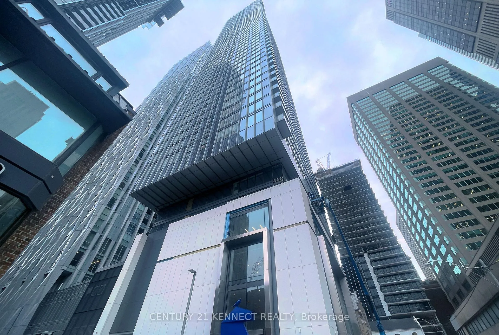 Front of Unit 1209, 8 Cumberland Street