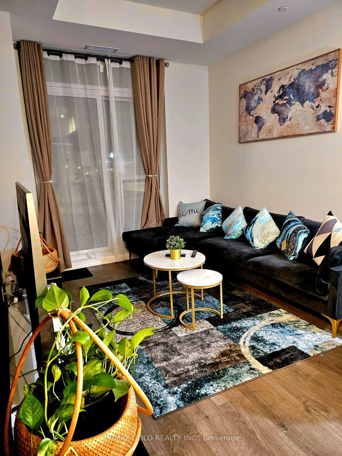 Photo 3 of Unit 416, 55 Duke Street, Kitchener, City Commercial Core — HOMEH