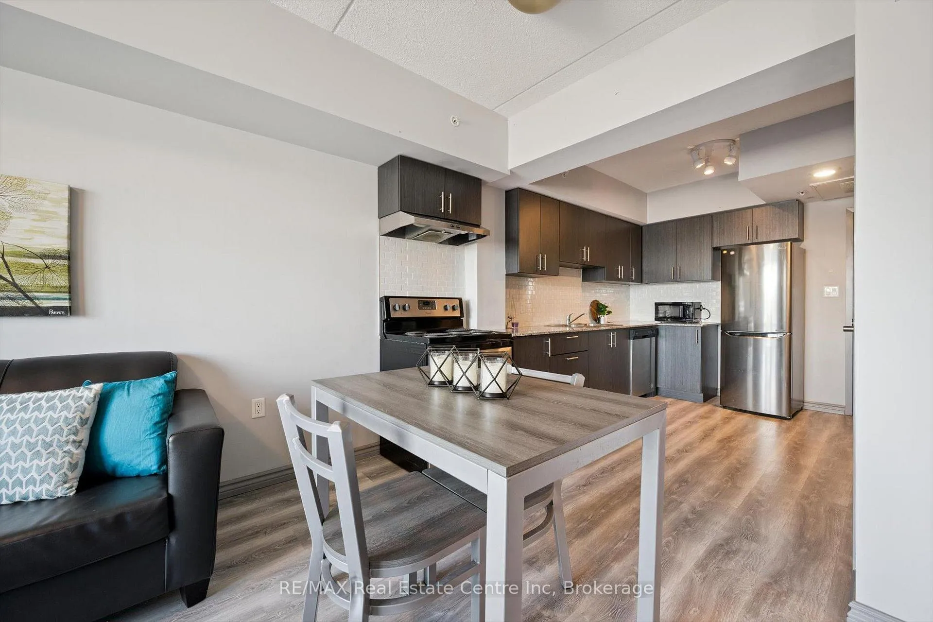Front of Unit F515, 275 Larch Street