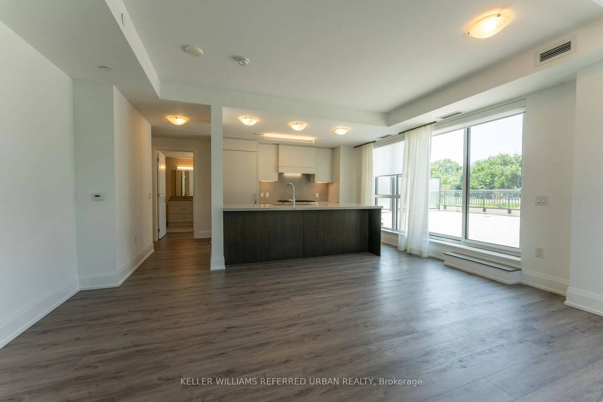 Photo 4 of Unit 309, 1700 Avenue Road, Toronto, Bedford Park-Nortown — HOMEH